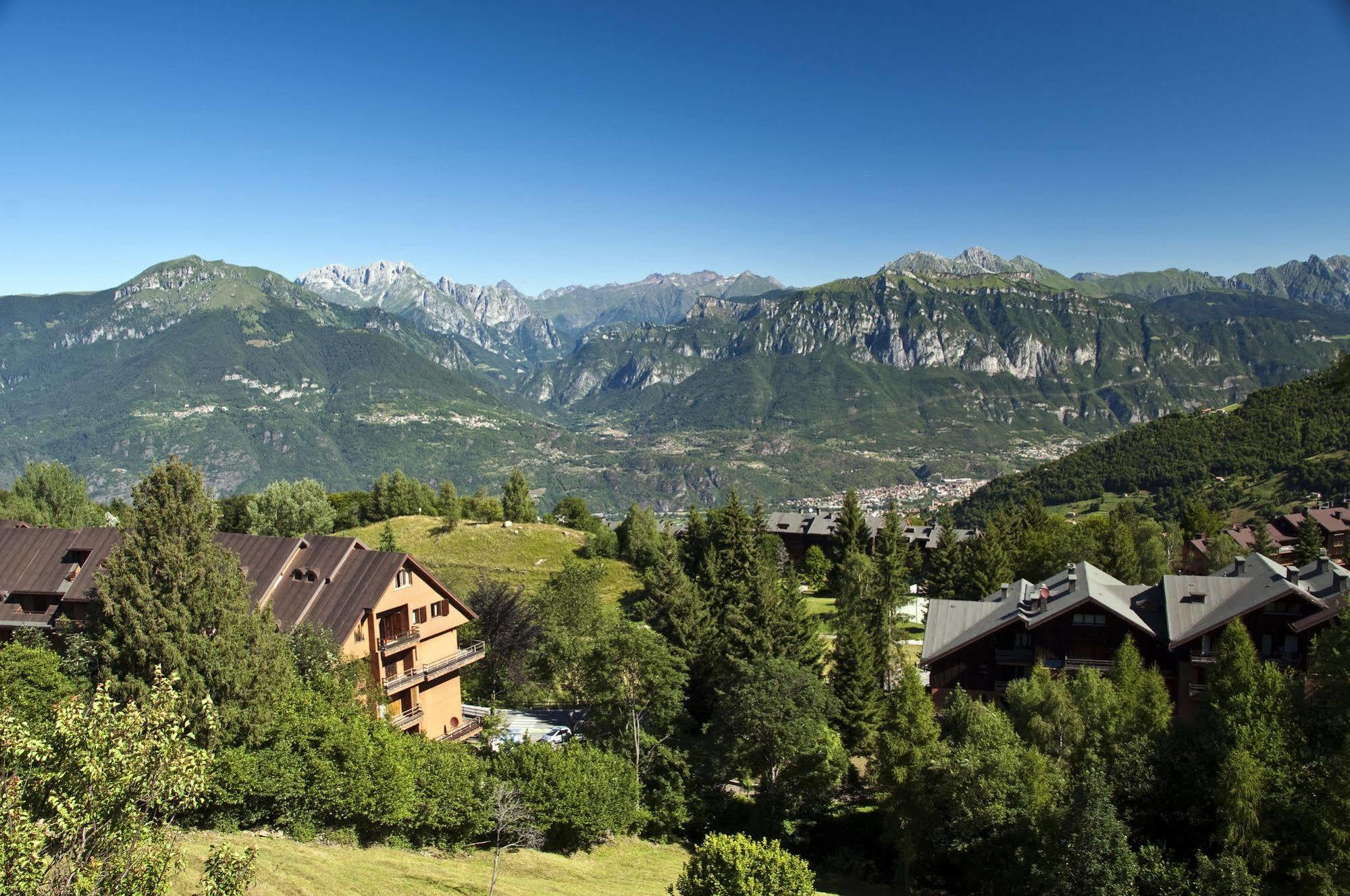 Albergo Legazzuolo Montecampione Artogne Exterior photo